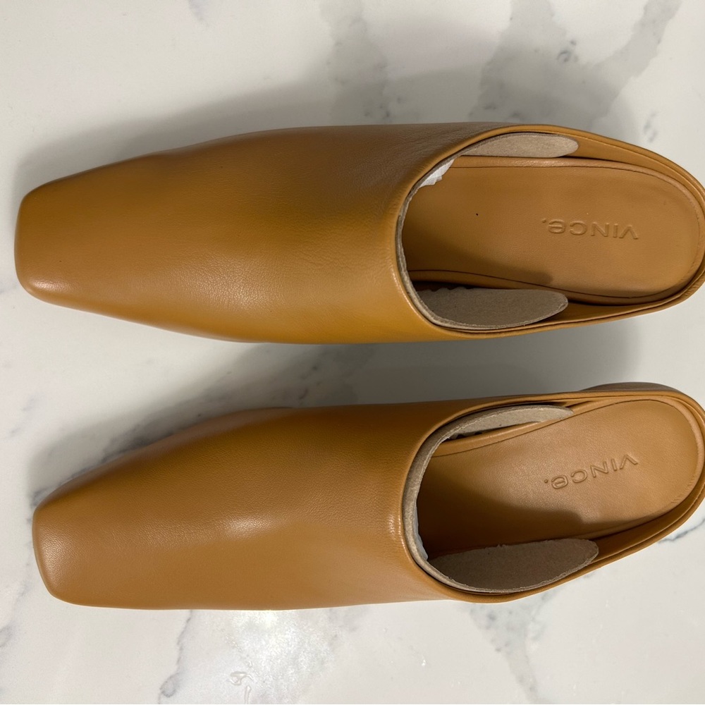 Vince Benita Low Cut Booties Size 8.5